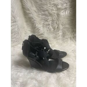 White House Black Market Black Wedge Sandals Elastic Straps  back zipper SZ9.5